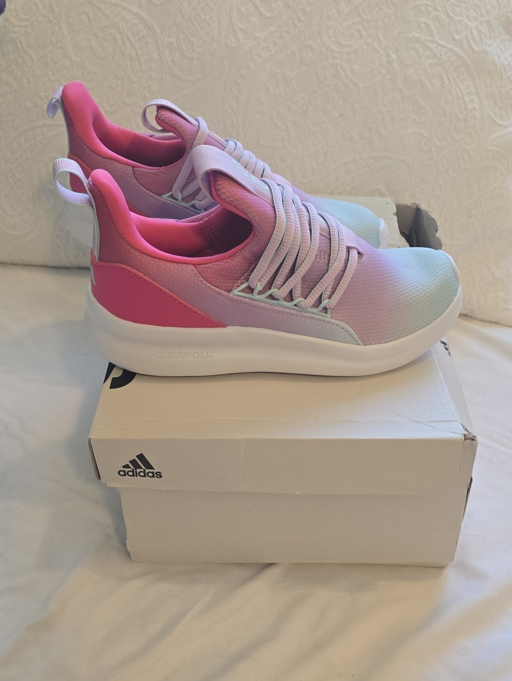 Adidas Kids' Size 4 Slip On Gradient Pink & Light Blue Cloudfoam Sneakers